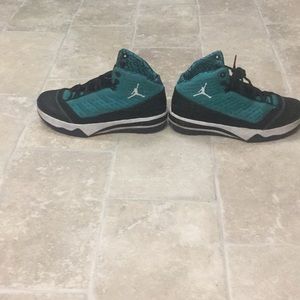 Meet your Posher, Bennett